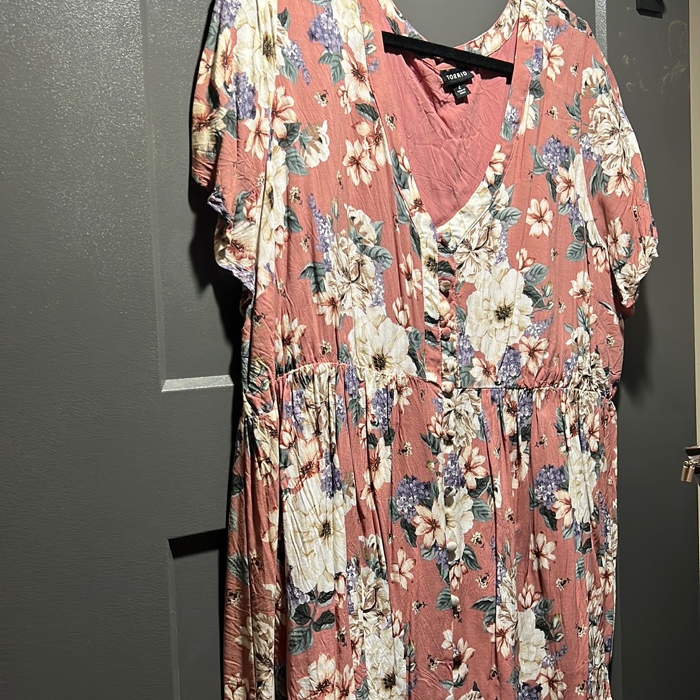 NWOT Torrid Babydoll Top, Faux Buttons, Size 2